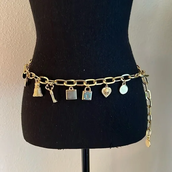 ESCADA Women’s Gold Tone Chain Link Charm Belt Made in Spain VINTAGE RARE FIND!! - Picture 5 of 15